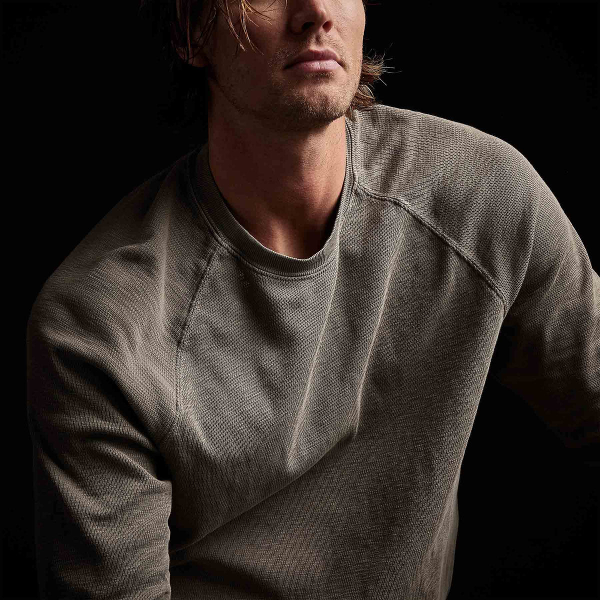 Long Sleeve Thermal Raglan in Ammo Pigment | James Perse Los Angeles 