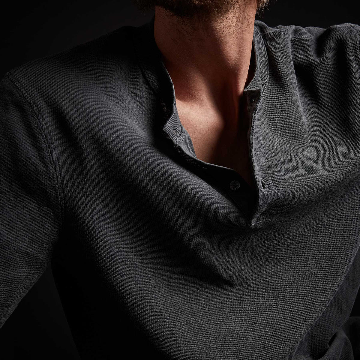 Long Sleeve Thermal Henley - Magma Pigment | James Perse Los Angeles