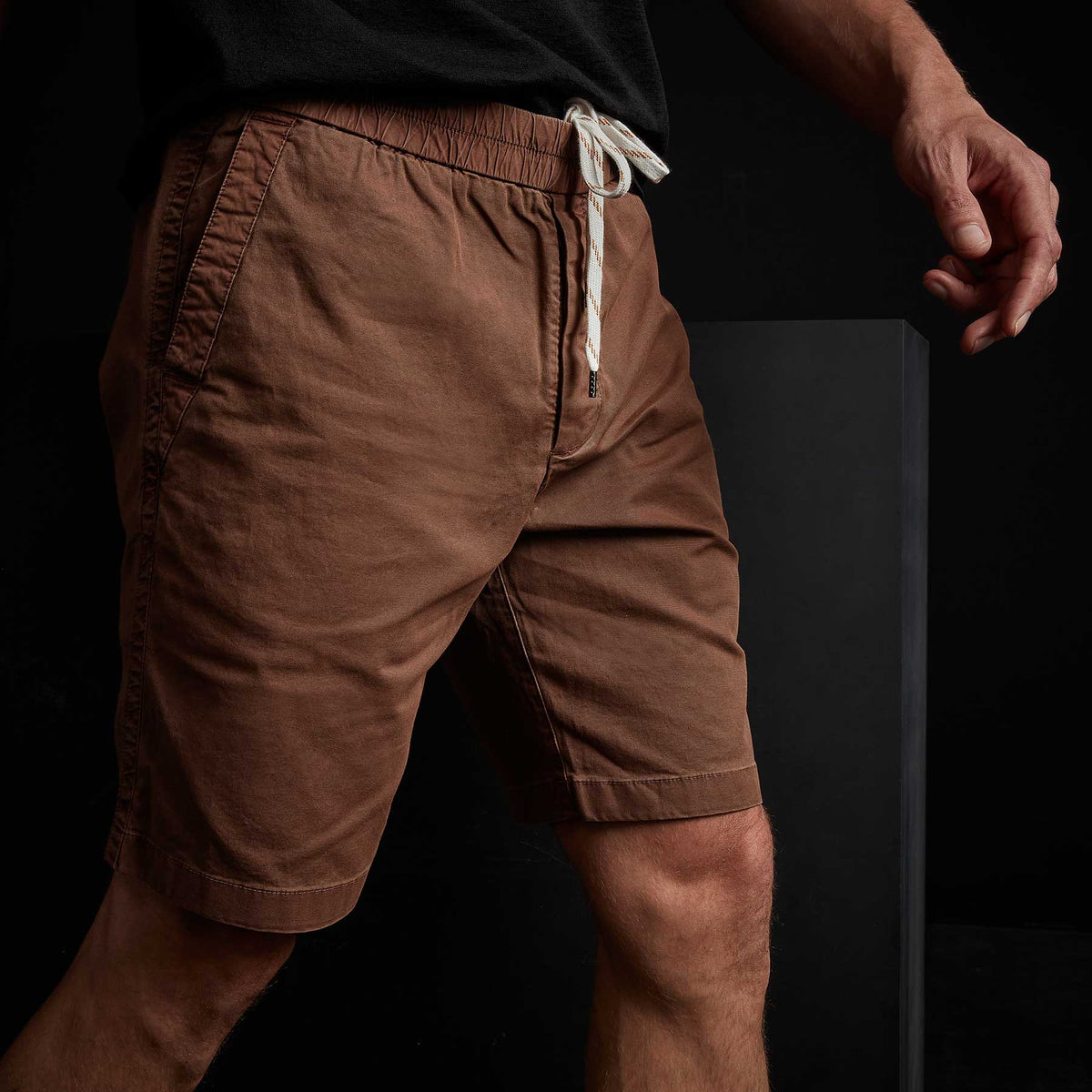 Stretch Canvas Work Short - Malt Pigment | James Perse Los Angeles