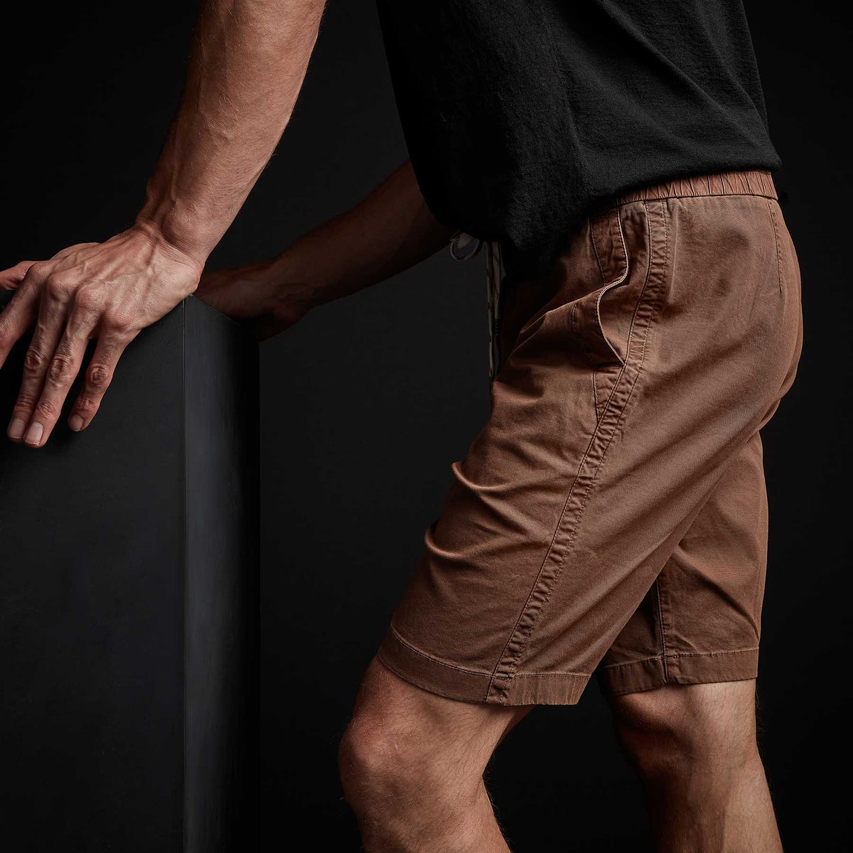 Stretch Canvas Work Short - Malt Pigment | James Perse Los Angeles