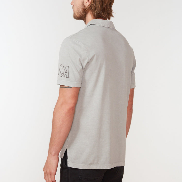 Sueded Jersey Mountain Graphic Polo in Paver Pigment | James Perse Los Angeles