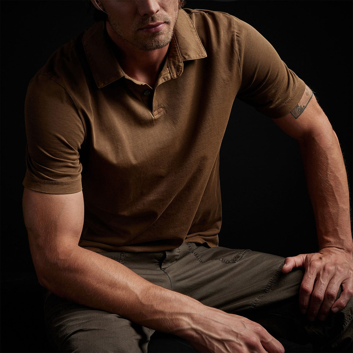 Sueded Jersey Polo in Acorn Pigment | James Perse Los Angeles