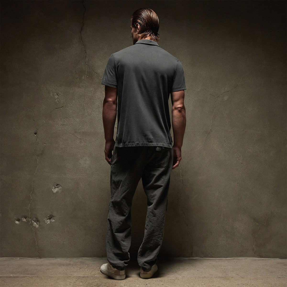 Revised Standard Polo in Carbon Pigment | James Perse Los Angeles