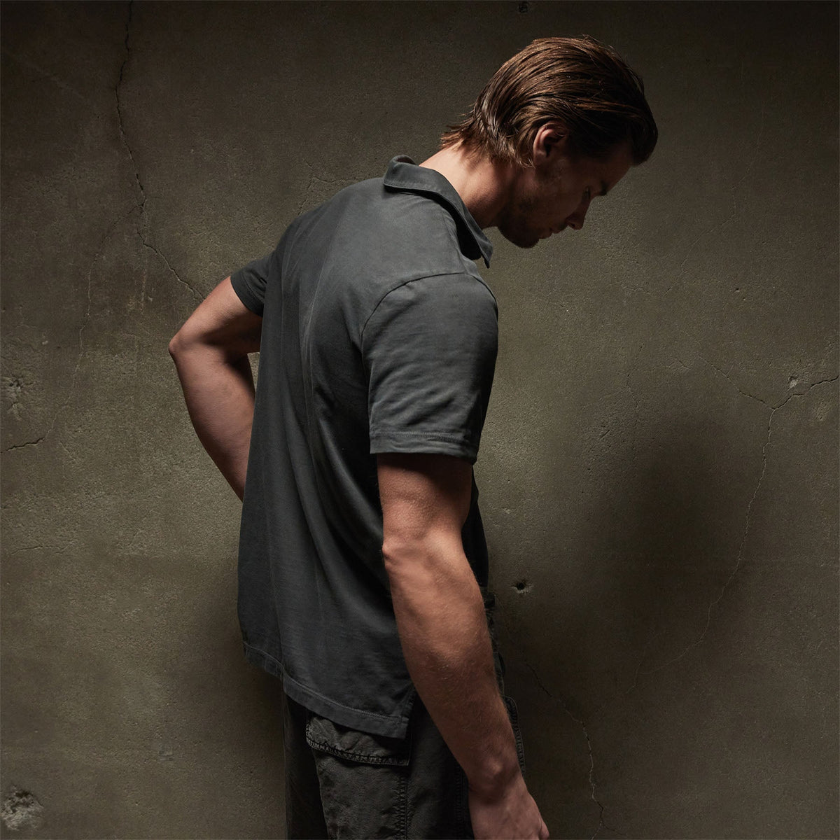 Revised Standard Polo in Carbon Pigment | James Perse Los Angeles