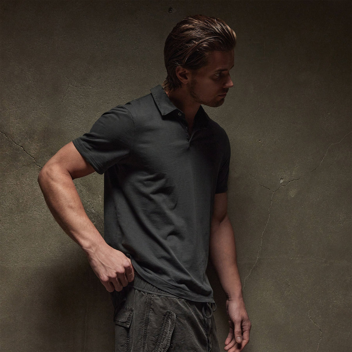 Revised Standard Polo in Carbon Pigment | James Perse Los Angeles