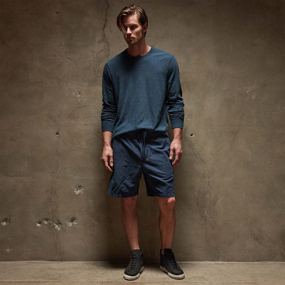Relaxed Fit Hemp Cotton Short in Imperial Pigment | James Perse Los Angeles