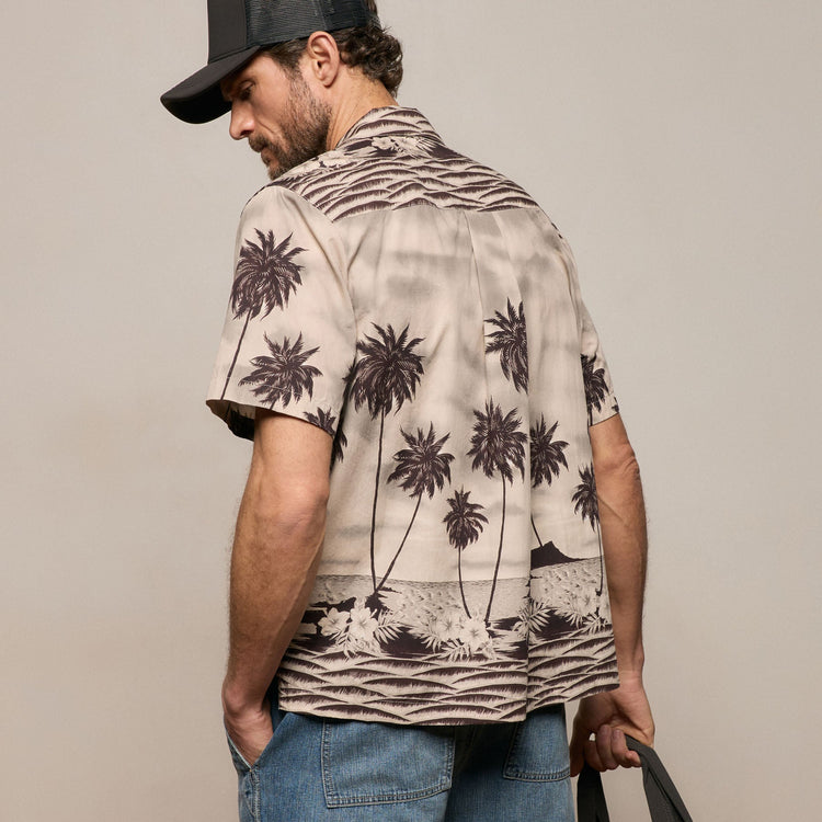Palm Printed Shirt in Stone | James Perse Los Angeles