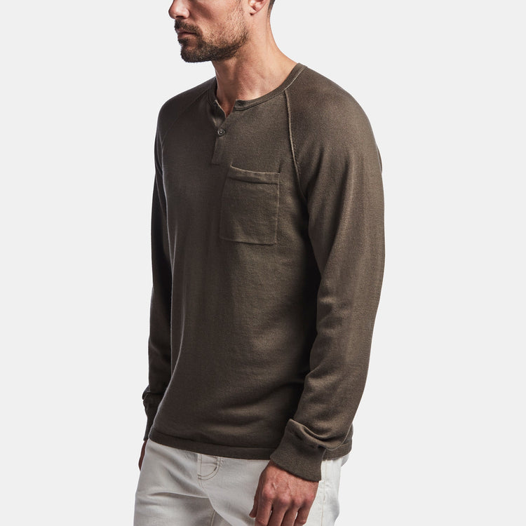 Cotton Cashmere Raglan Henley In Drab | James Perse Los Angeles