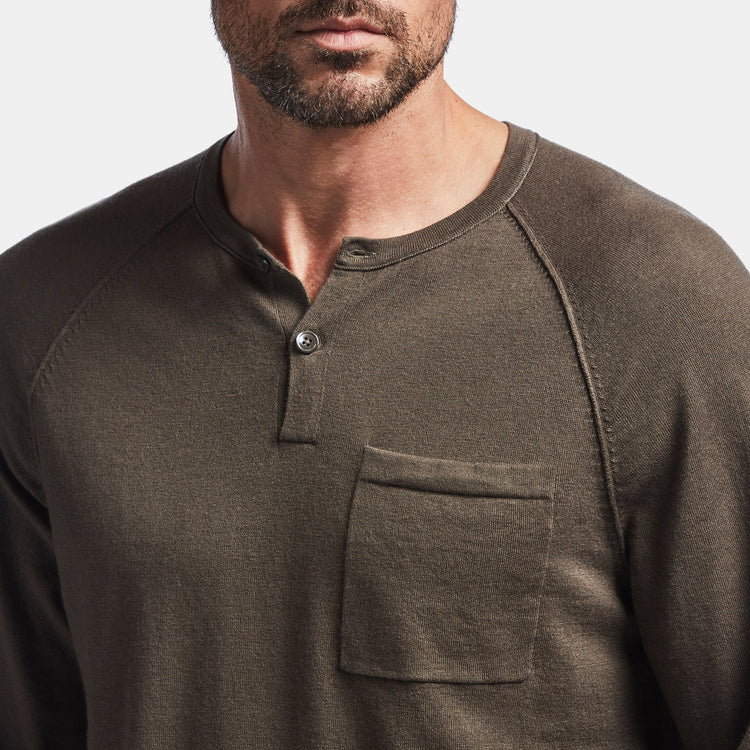 Cotton Cashmere Raglan Henley In Drab | James Perse Los Angeles