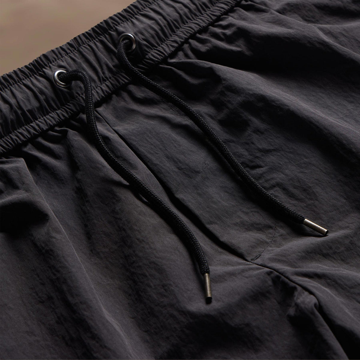 Elevated Board Short in Black | James Perse Los Angeles