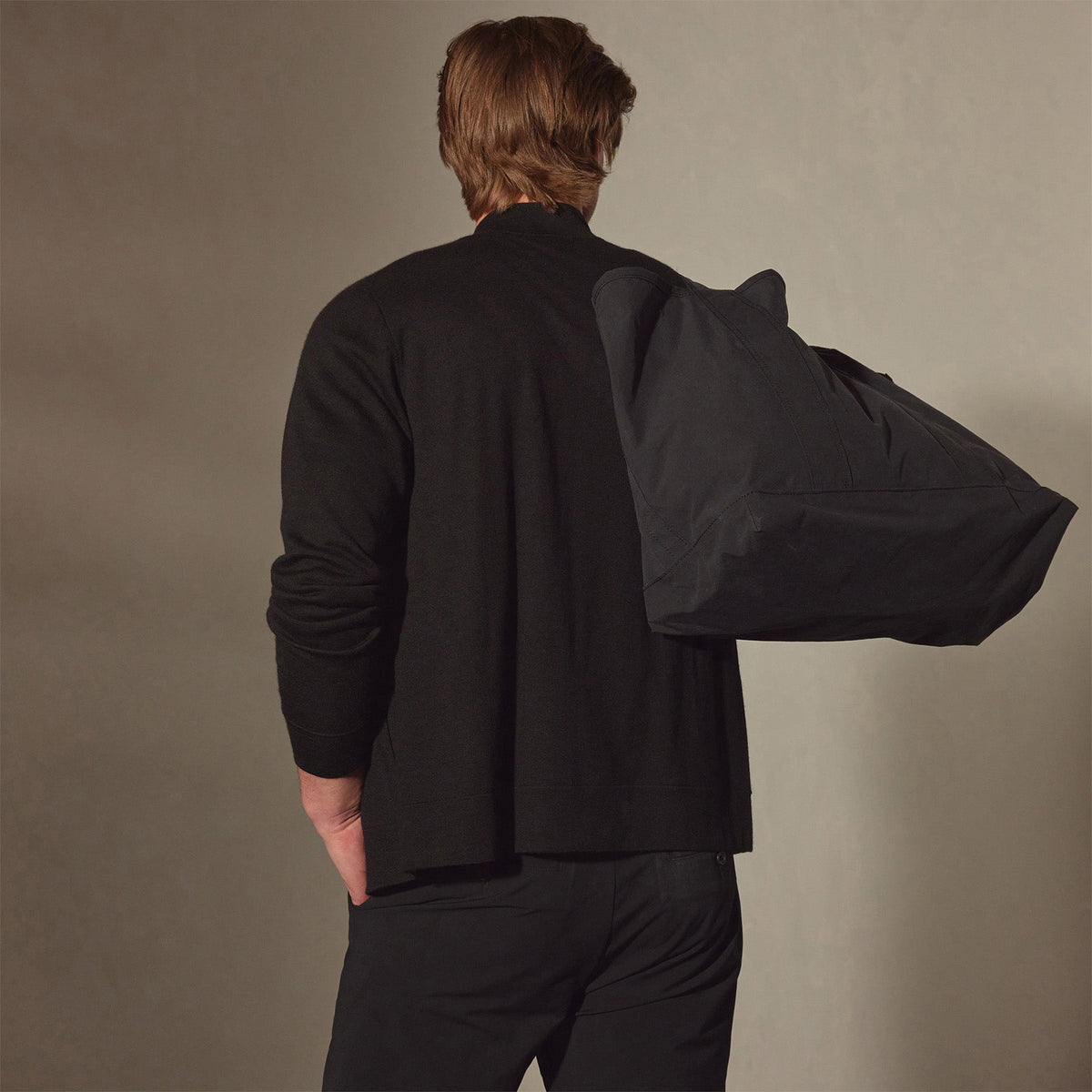 Lightweight Fine Gauge Cashmere Zip Up in Black/Charcoal | James Perse Los Angeles