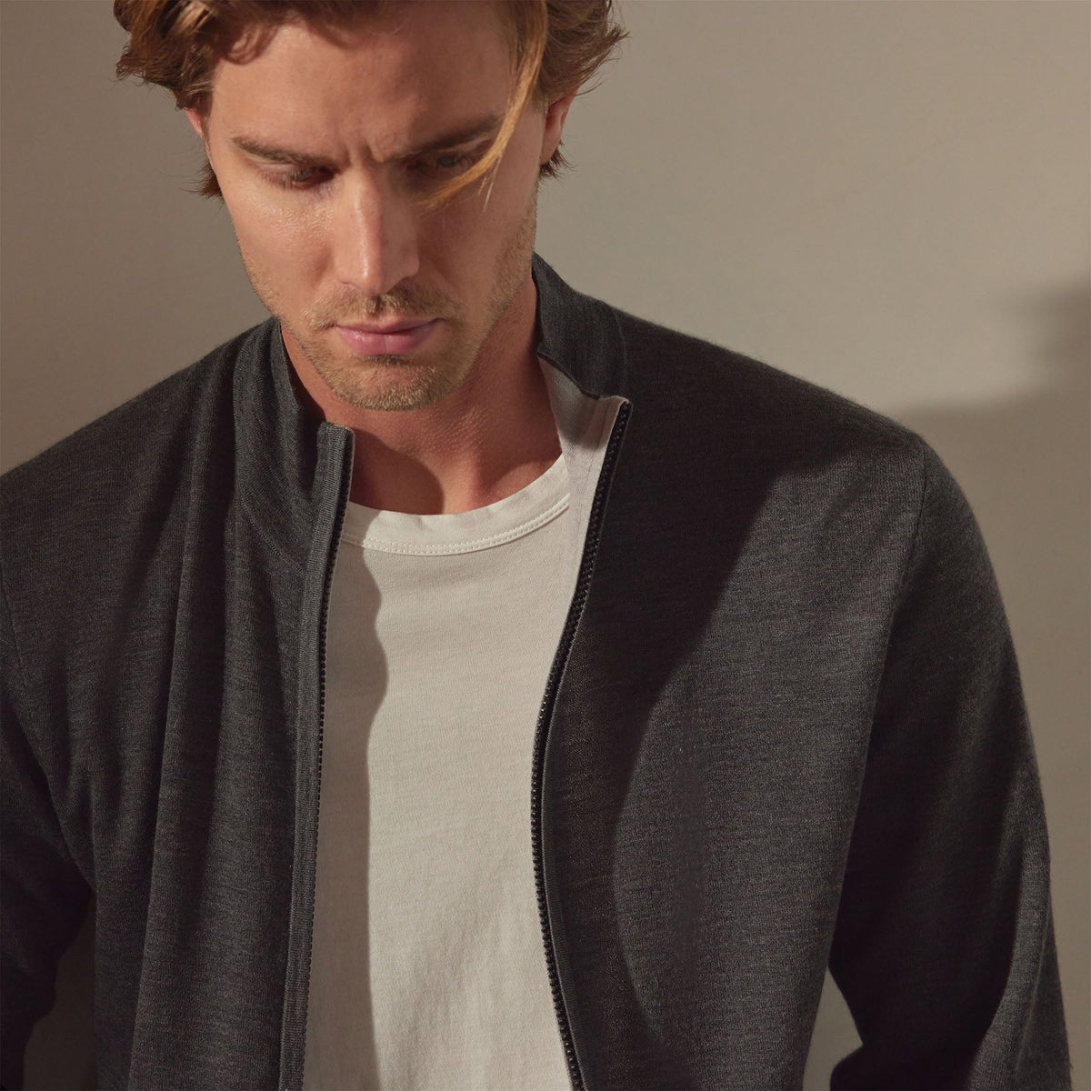 Lightweight Fine Gauge Cashmere Zip Up in Charcoal/stone | James Perse Los Angeles
