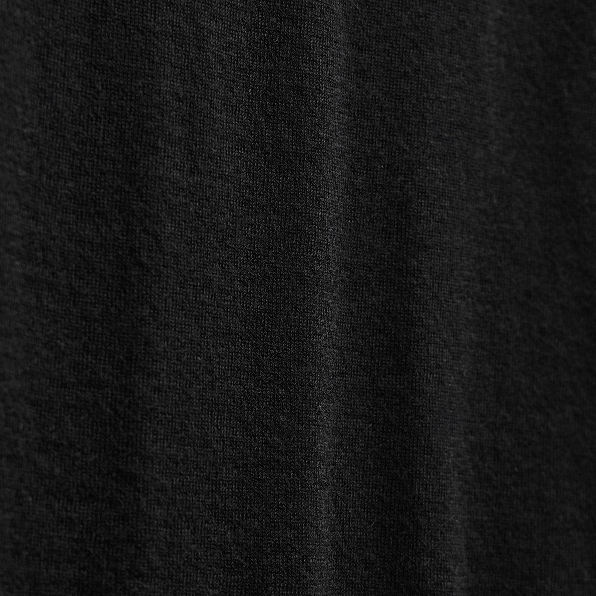 Lightweight Fine Gauge Cashmere Crew in Black | James Perse Los Angeles