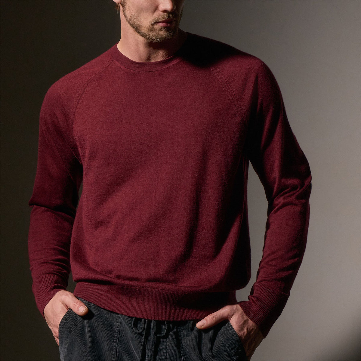 Ultra Fine Cashmere Raglan Crew in Cordova | James Perse Los Angeles