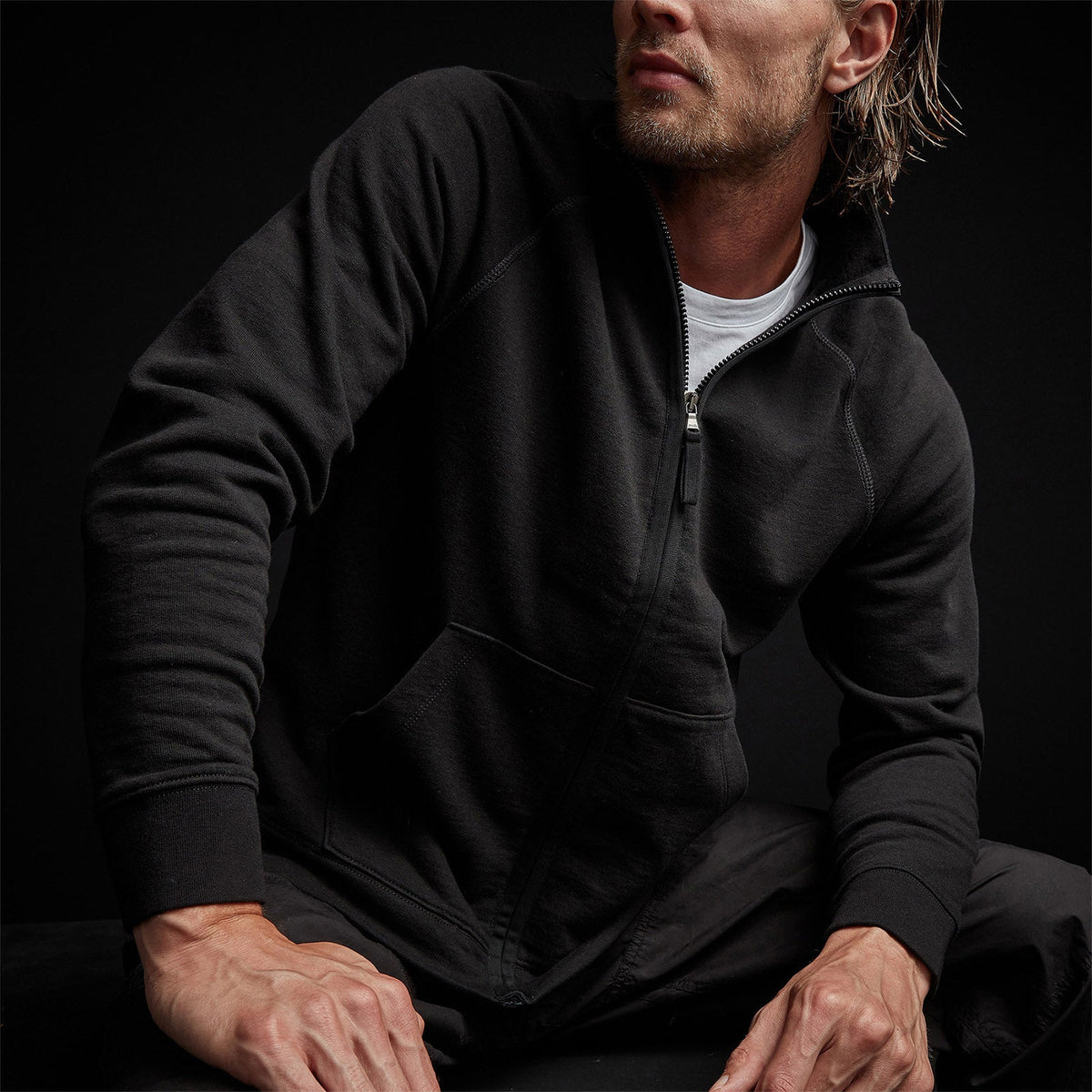 Fleece Zip Up Funnel Neck in Black | James Perse Los Angeles