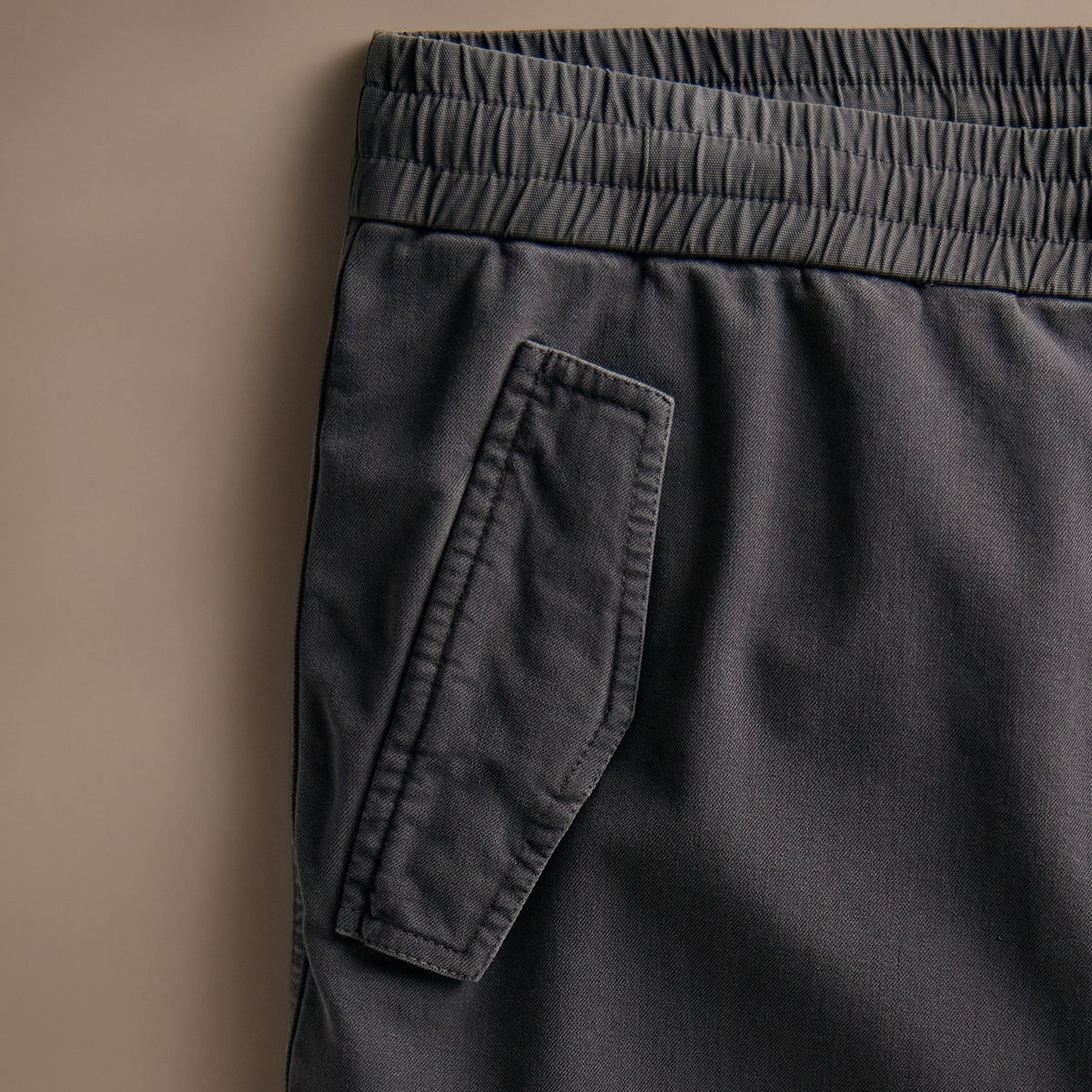 Woven Terry Cargo Pant  in Magma Pigment | James Perse Los Angeles