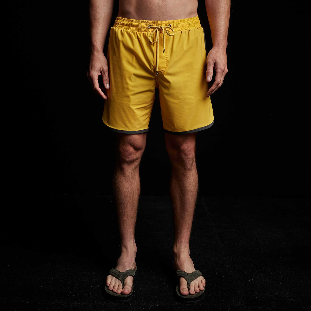 Y/OSEMITE Curved Hem Board Short in Crocus/Carbon | James Perse Los Angeles