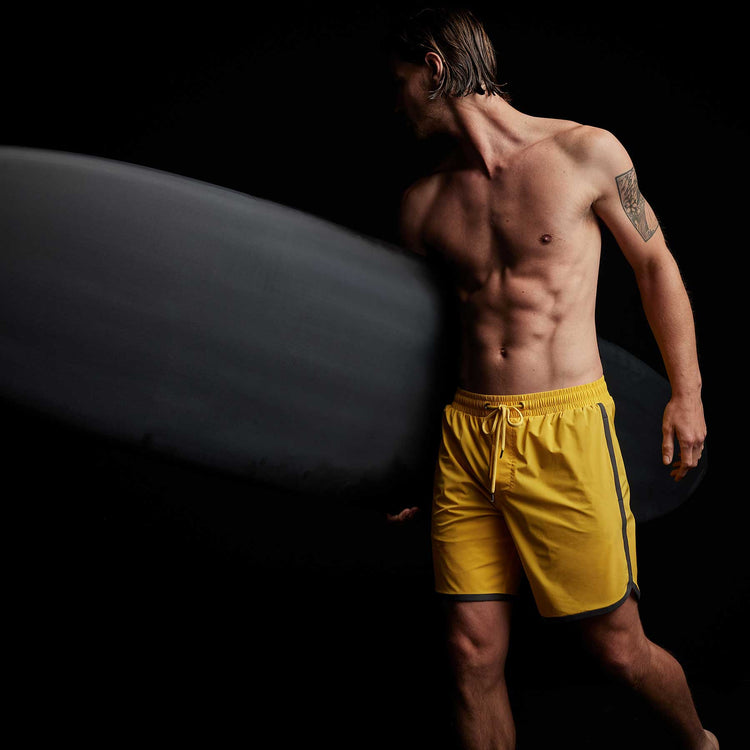 Y/OSEMITE Curved Hem Board Short in Crocus/Carbon | James Perse Los Angeles