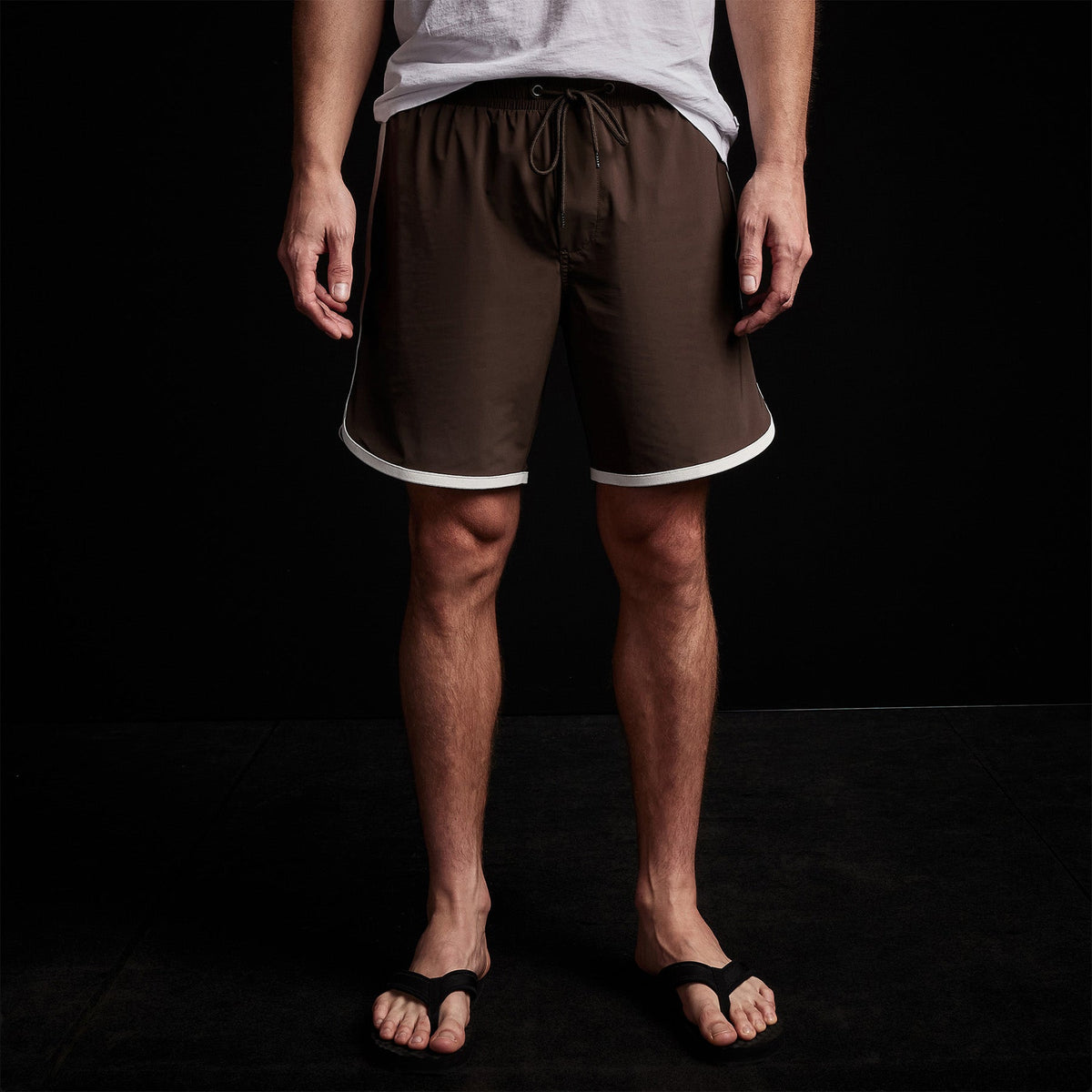 Y/OSEMITE Curved Hem Board Short in Porcupine/Shell | James Perse Los Angeles 