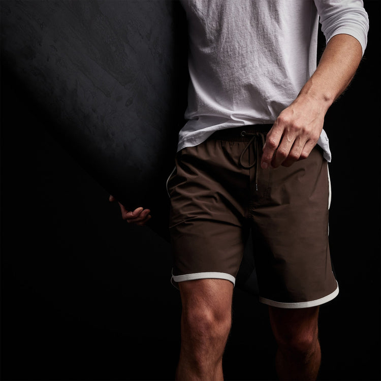 Y/OSEMITE Curved Hem Board Short in Porcupine/Shell | James Perse Los Angeles 