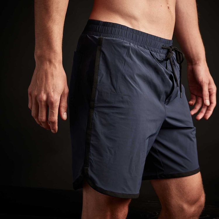 Y/OSEMITE Curved Hem Boardshort In True Navy/Black | James Perse Los Angeles