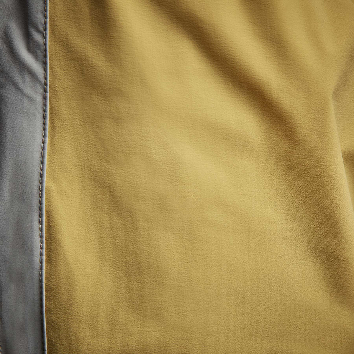Double Stripe Board Short in Medallion/Smoke/Carbon/Dusk | James Perse Los Angeles