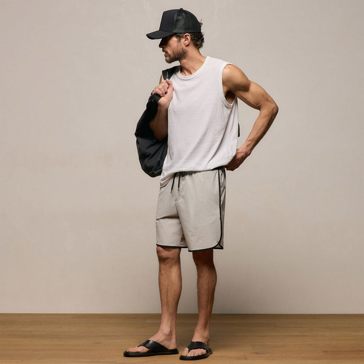 Retro Boardshort in Salt/Black | James Perse Los Angeles