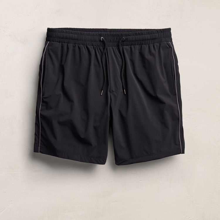 Contrast Piped Boardshort in Black/Carbon | James Perse Los Angeles