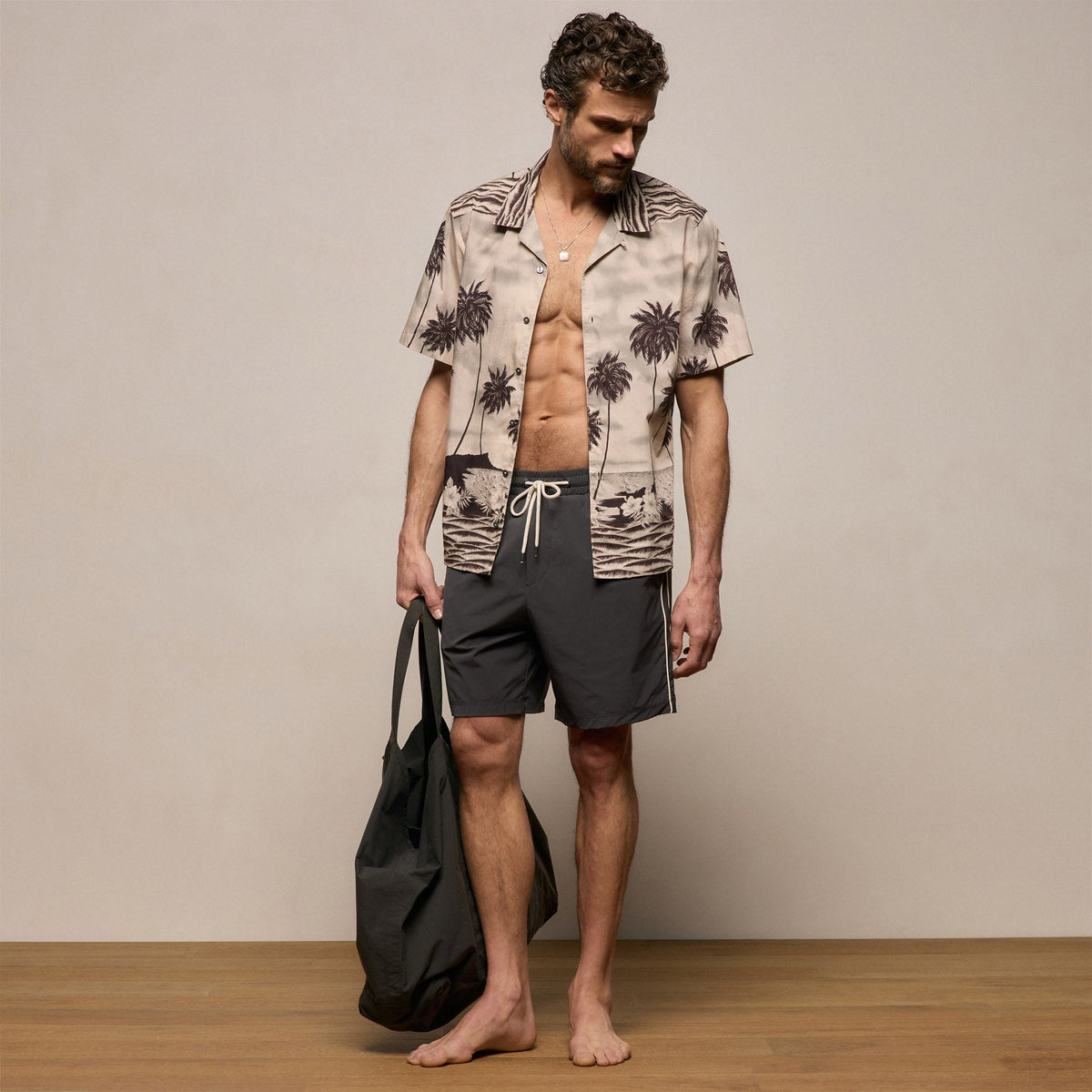 Contrast Piped Boardshort in Carbon/Ivory | James Perse Los Angeles