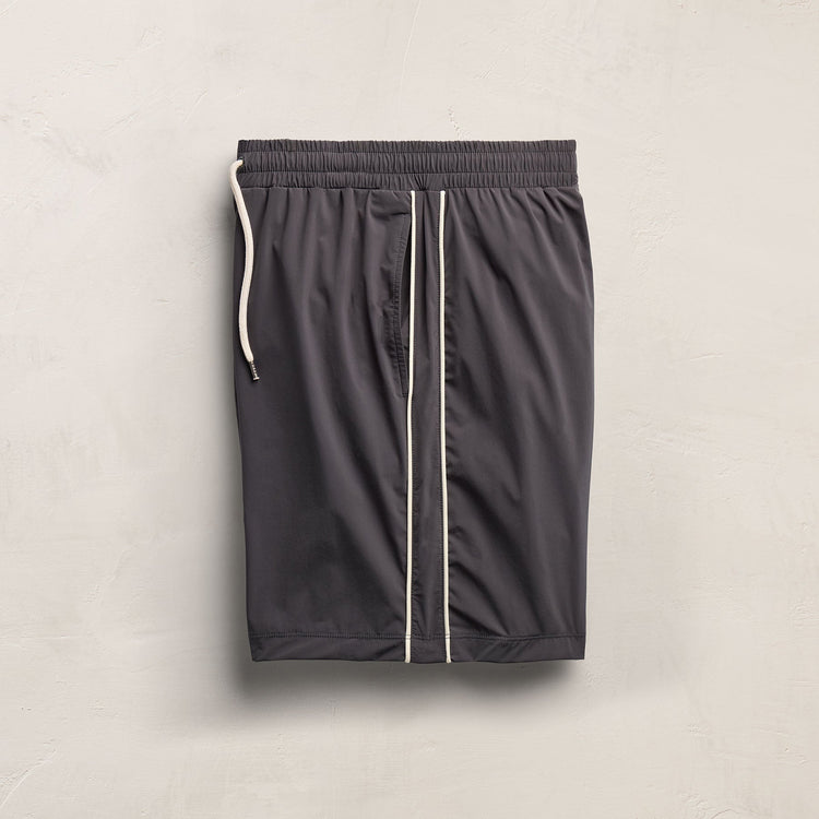 Contrast Piped Boardshort in Carbon/Ivory | James Perse Los Angeles