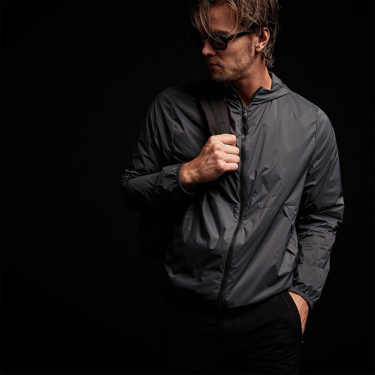 Lightweight Hooded Windbreaker in Carbon | James Perse Los Angeles