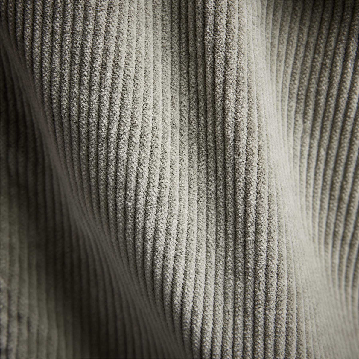 Relaxed Fit Cord Chino in Concrete Pigment | James Perse Los Angeles