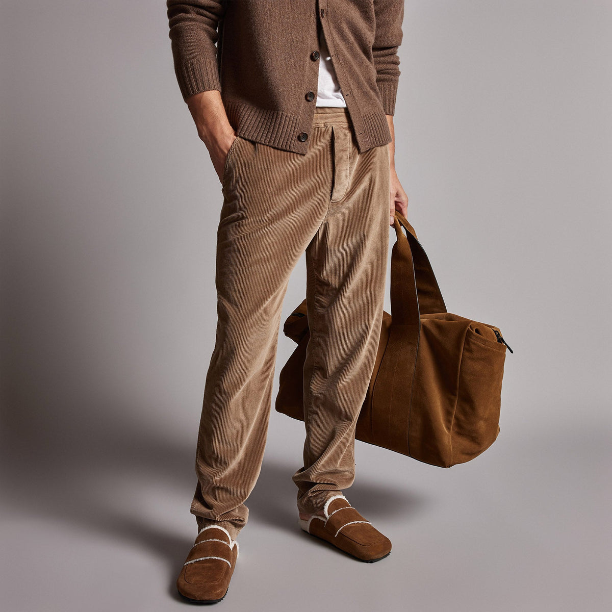 Relaxed Fit Corduroy Chino in Chestnut Pigment | James Perse Los Angeles