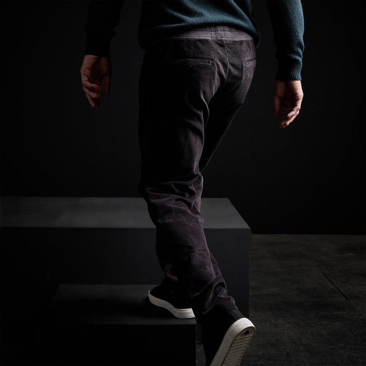 Relaxed Fit Cord Chino in French Navy Pigment | James Perse Los Angeles