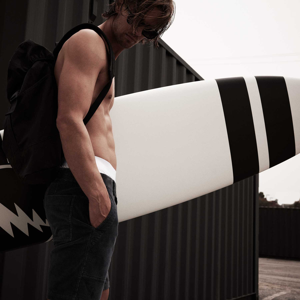 Venice Beach Corduroy Short in Maine Pigment | James Perse Los Angeles