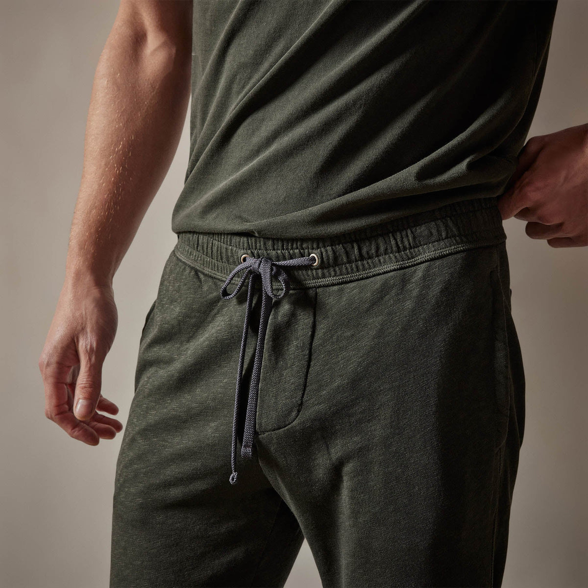 Vintage French Terry Sweatpant in Dark Olive Pigment | James Perse Los Angeles