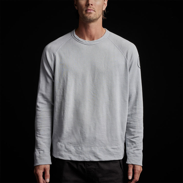 Pullover Raglan Lotus & Ca in Blue Fog Pigment | James Perse Los Angeles