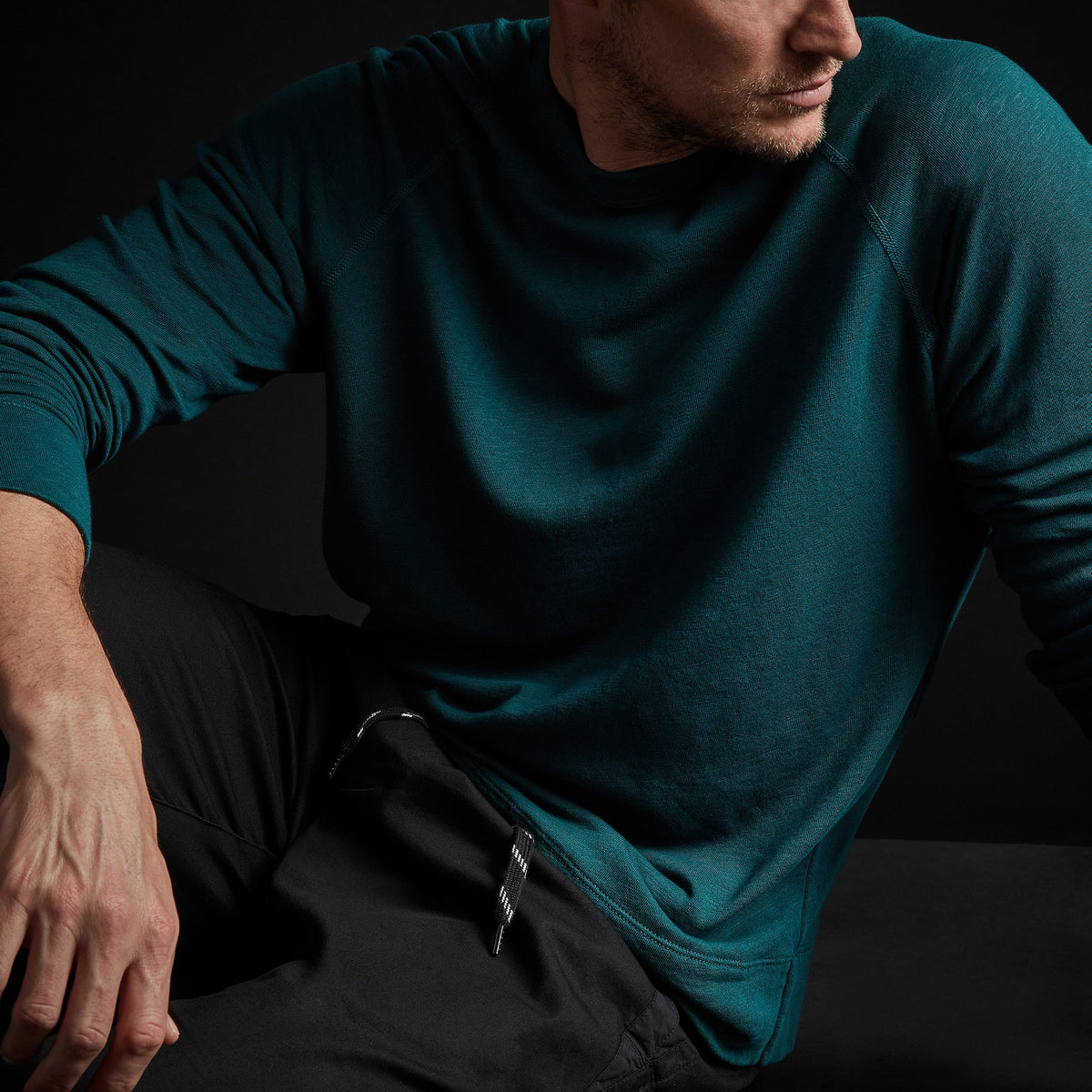 Vintage French Terry Sweatshirt in Jewel | James Perse Los Angeles