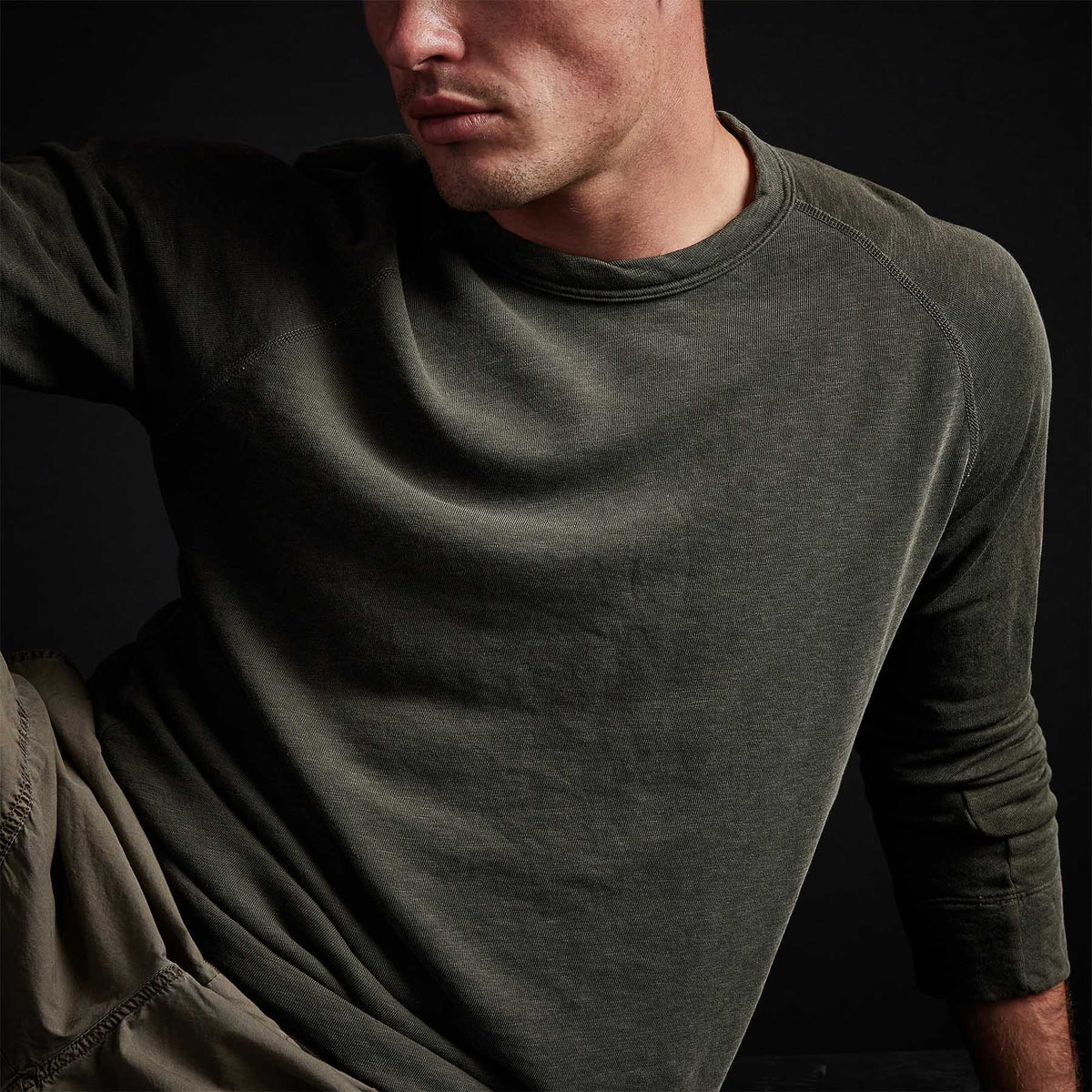 Vintage French Terry Sweatshirt in Tent Pigment | James Perse Los Angeles