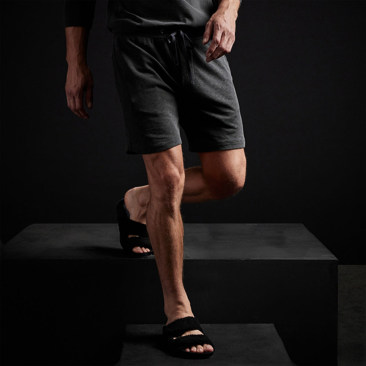 Classic Sweat Short in Carbon Pigment | James Perse Los Angeles