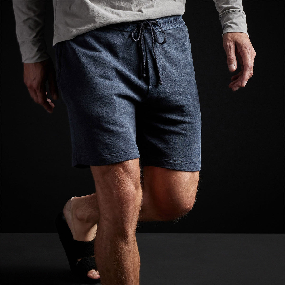 Classic Sweat Short in Deep Pigment | James Perse Los Angeles