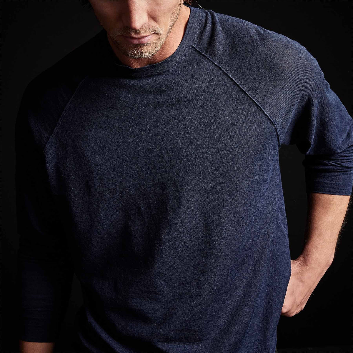 Stretch Linen Raglan Sweater in Navy | James Perse Los Angeles 