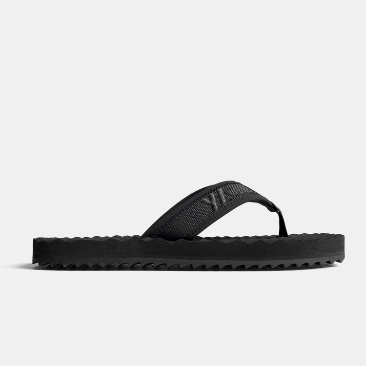 Y/OSEMITE Sport Flip Flop   Kids In Black/Black | James Perse Los Angeles
