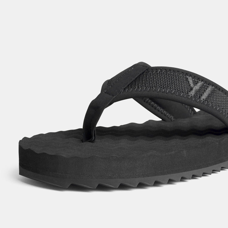 Y/OSEMITE Sport Flip Flop   Kids In Black/Black | James Perse Los Angeles