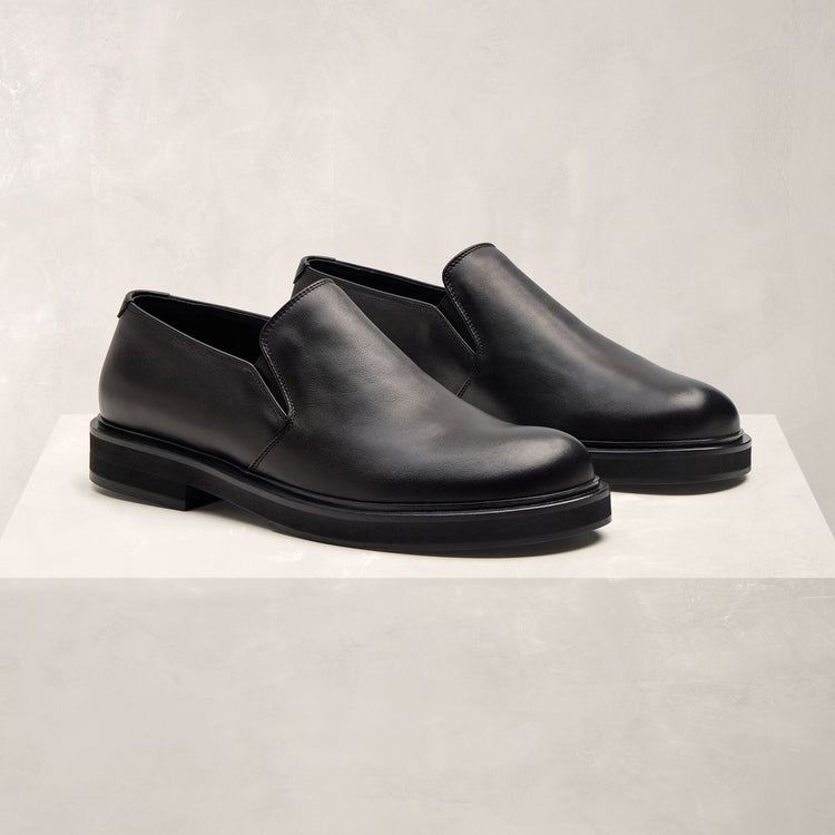 Men's Calf Leather Loafer In Black | James Perse Los Angeles