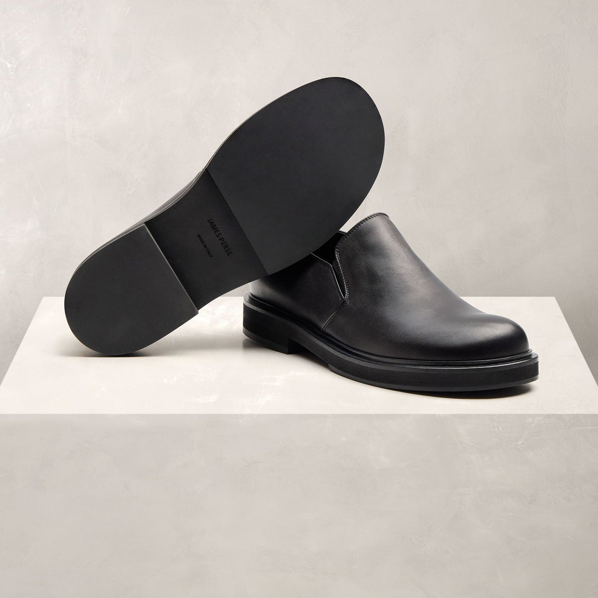 Men's Calf Leather Loafer In Black | James Perse Los Angeles