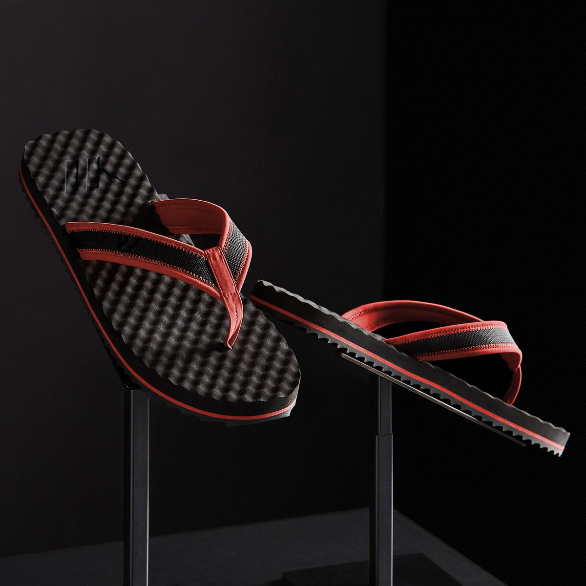 Men's Y/OSEMITE Sport Flip Flop in Black/Sunstone | James Perse Los Angeles 