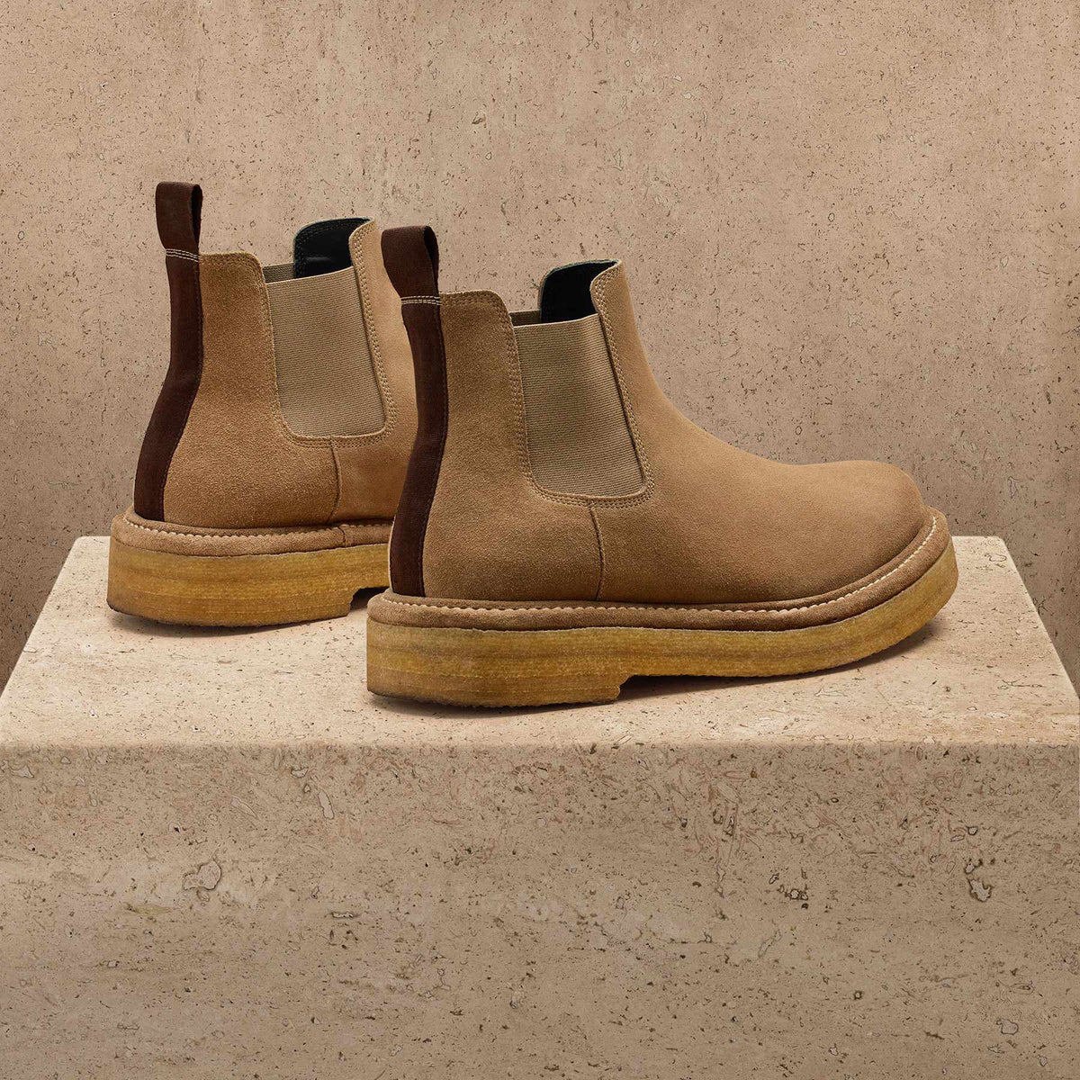 Men's Suede Chelsea Boot In String | James Perse Los Angeles