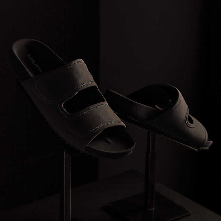Binding Velcro Slide - Black/Black | James Perse Los Angeles