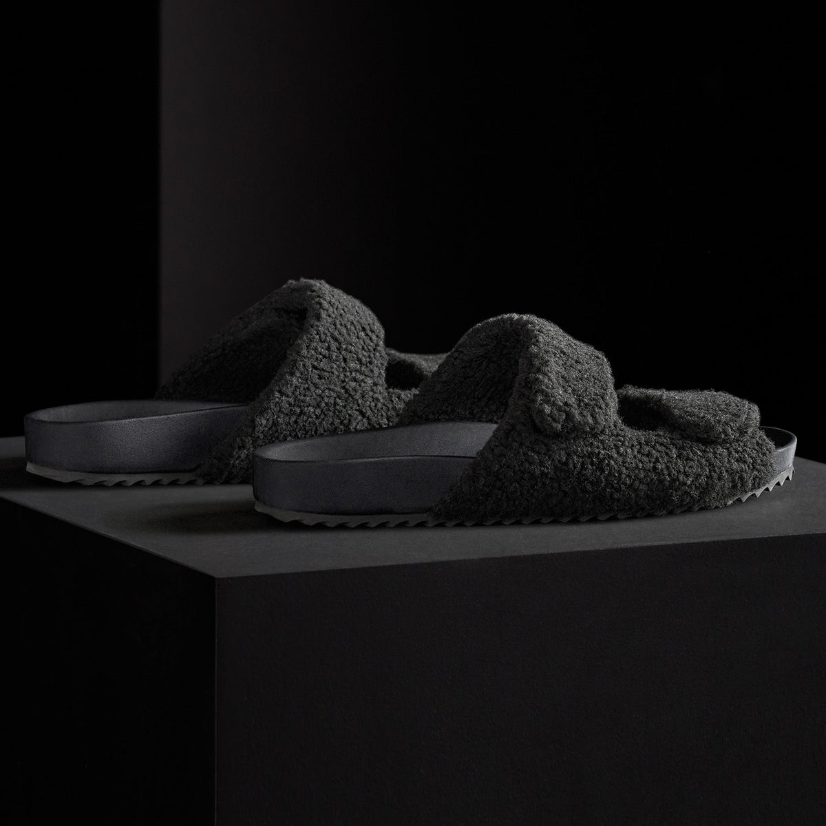 Mens Double Strap Shearling Slide in Black | James Perse Los Angeles